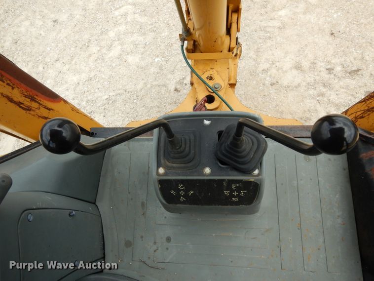 image for item DG6832 2005 Caterpillar 416D  backhoe