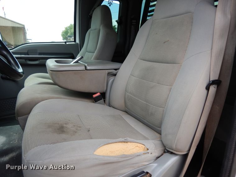 image for item DG6835 2007 Ford F250 Super Duty  SuperCab pickup truck