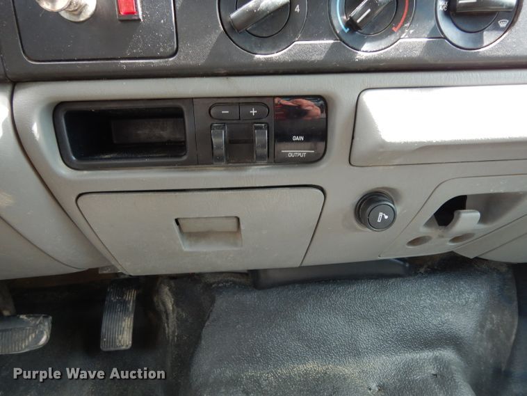 image for item DG6835 2007 Ford F250 Super Duty  SuperCab pickup truck