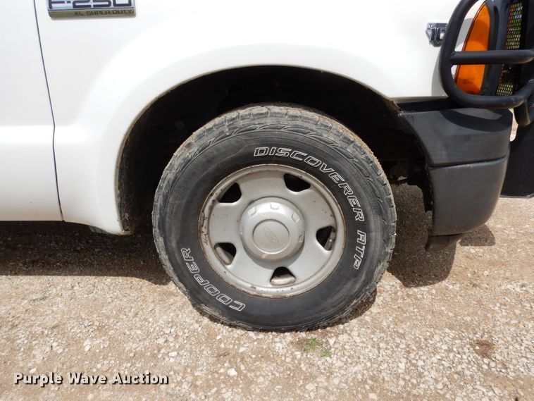 image for item DG6835 2007 Ford F250 Super Duty  SuperCab pickup truck