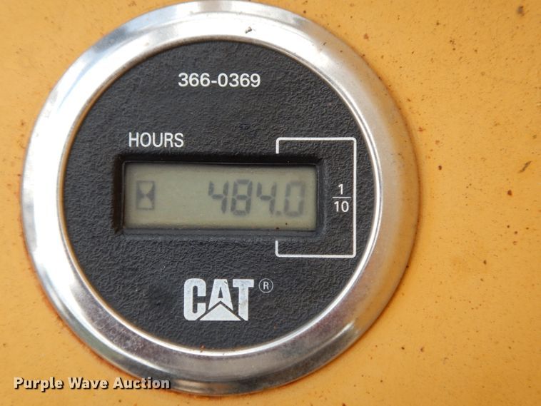 image for item DG6836 2001 John Deere 486E forklift