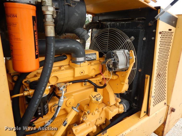 image for item DG6836 2001 John Deere 486E forklift