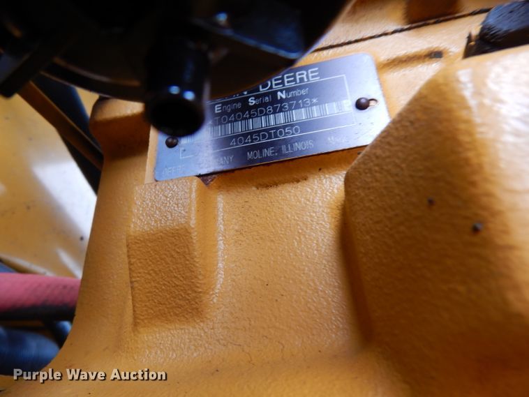 image for item DG6836 2001 John Deere 486E forklift