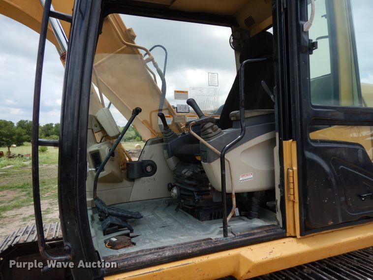 image for item DG6838 2004 Caterpillar 312C L  excavator