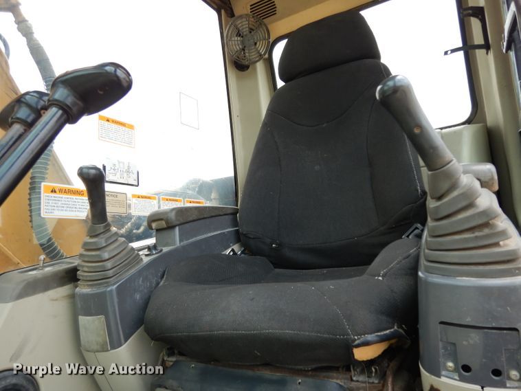 image for item DG6838 2004 Caterpillar 312C L  excavator