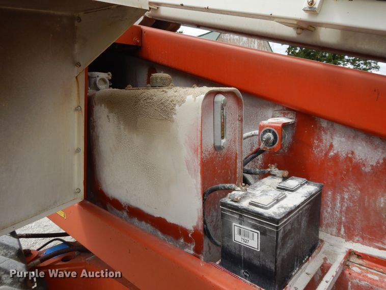 image for item DG7777 1998 Snorkelift TBA60RDZ  boom lift