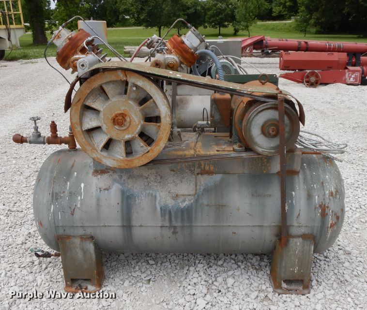 image for item DG7779 Ingersoll Rand  air compressor