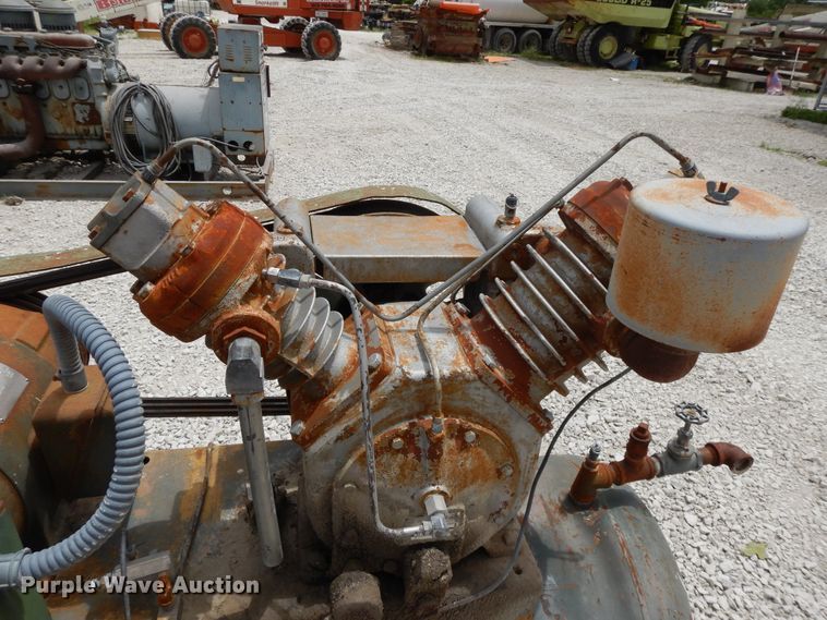 image for item DG7779 Ingersoll Rand  air compressor