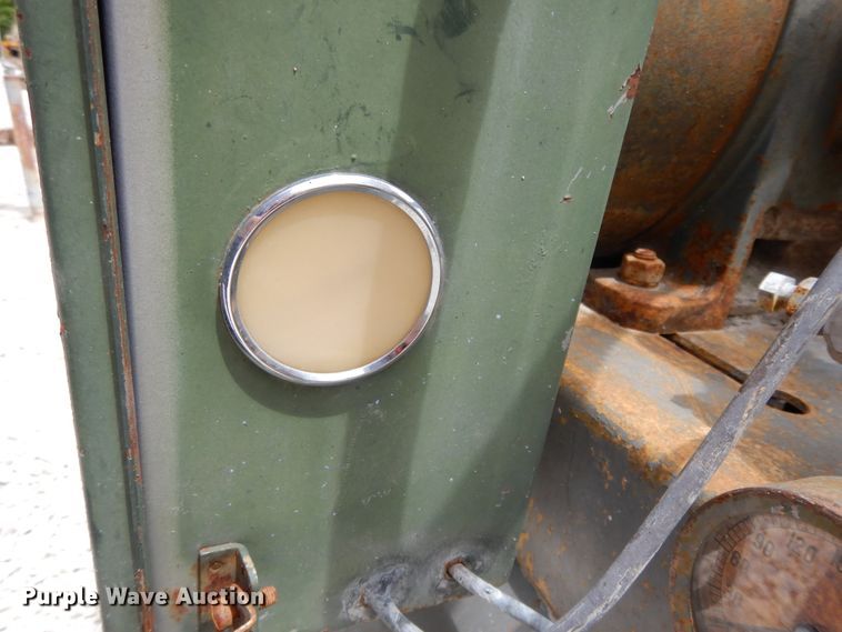 image for item DG7779 Ingersoll Rand  air compressor