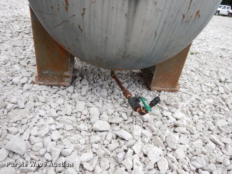 image for item DG7779 Ingersoll Rand  air compressor