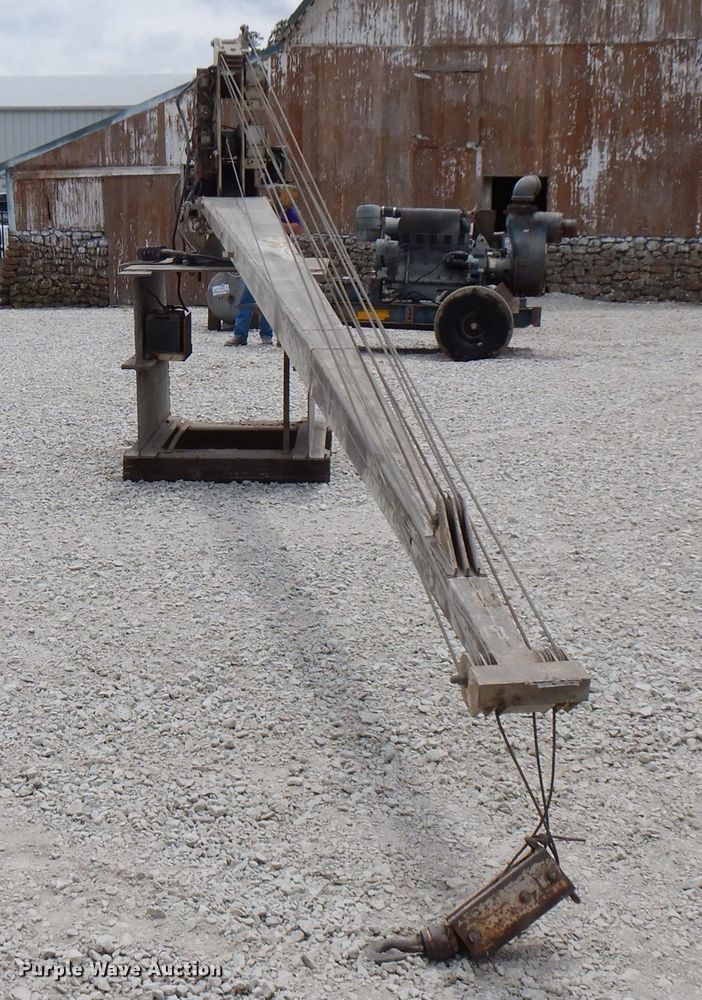 image for item DG7783 Auto Crane