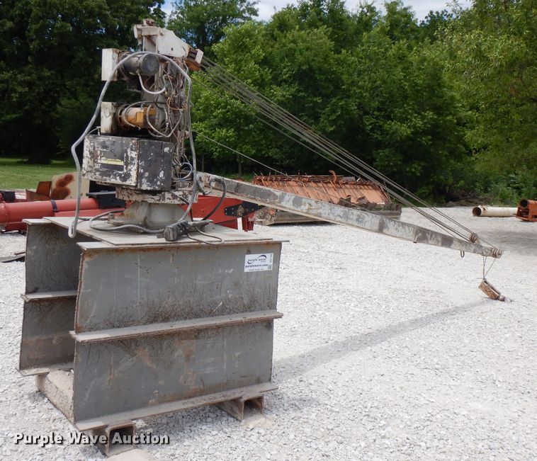 image for item DG7783 Auto Crane