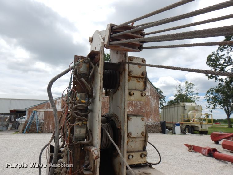 image for item DG7783 Auto Crane