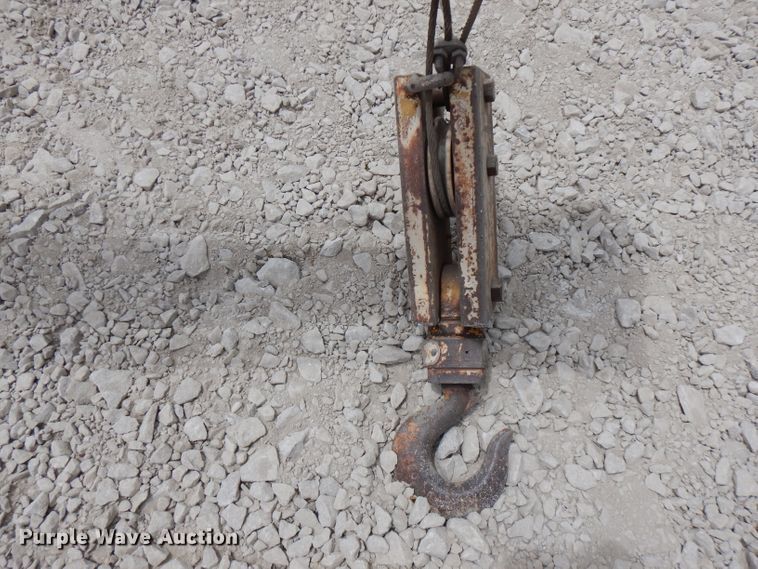 image for item DG7783 Auto Crane