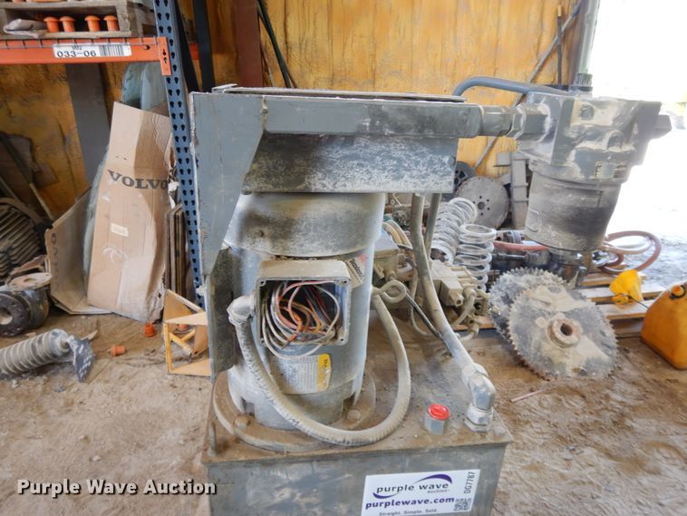 image for item DG7787 Parker V415MM32C1C1PB2N/10 hydraulic pump