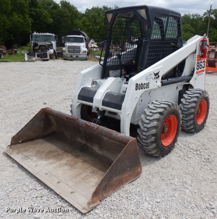 image for item DG7788 2000 Bobcat 863  skid steer loader