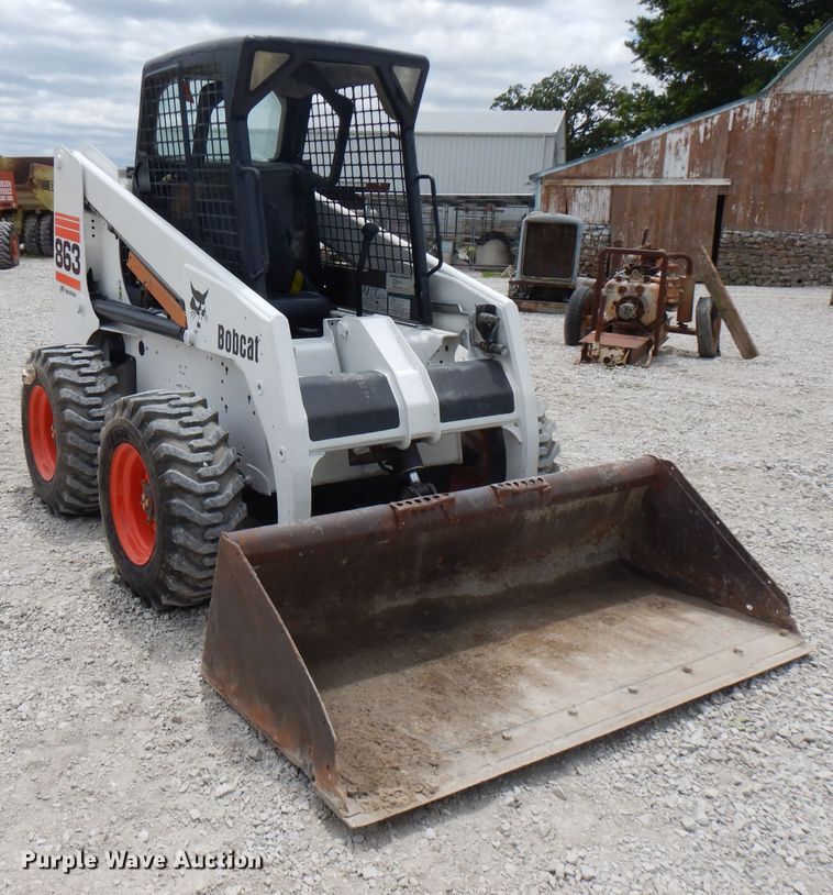 image for item DG7788 2000 Bobcat 863  skid steer loader
