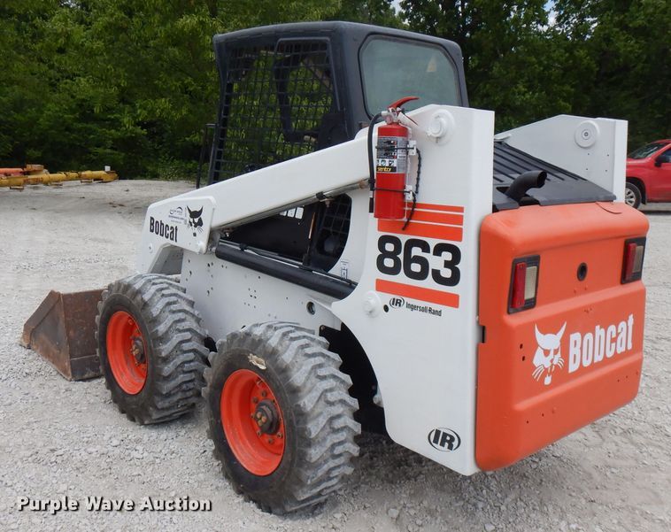 image for item DG7788 2000 Bobcat 863  skid steer loader