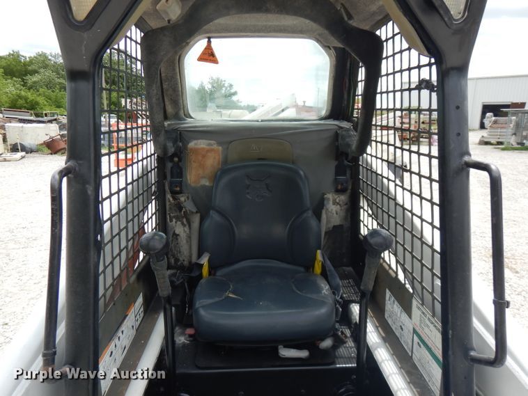 image for item DG7788 2000 Bobcat 863  skid steer loader