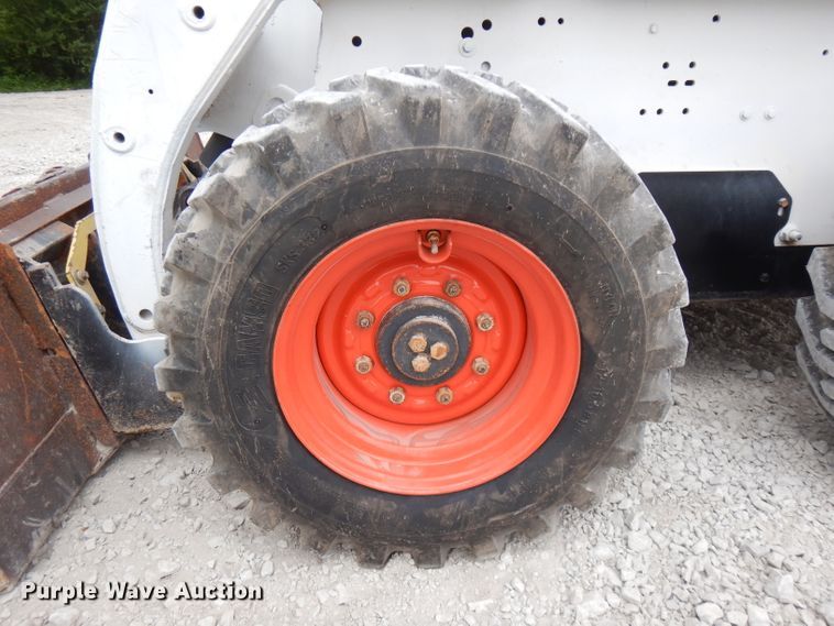 image for item DG7788 2000 Bobcat 863  skid steer loader