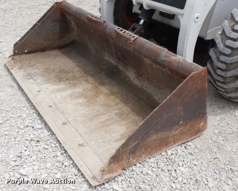 image for item DG7788 2000 Bobcat 863  skid steer loader