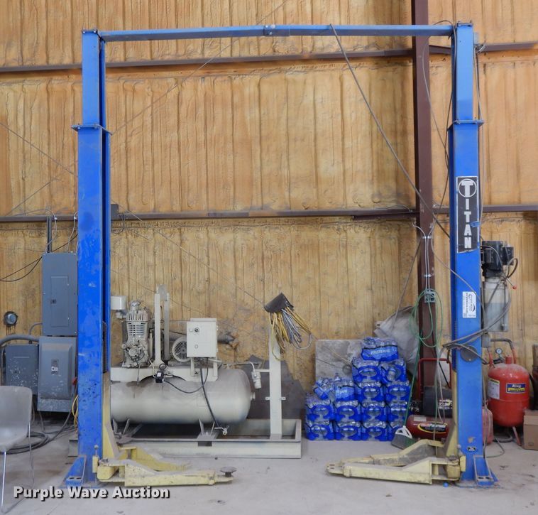 image for item DG7789 Titan two post automotive lift