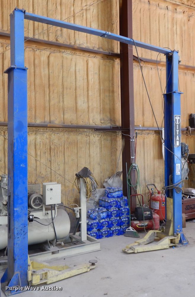 image for item DG7789 Titan two post automotive lift