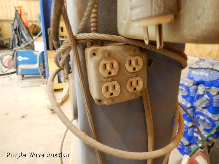 image for item DG7789 Titan two post automotive lift