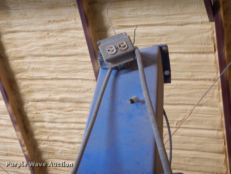 image for item DG7789 Titan two post automotive lift