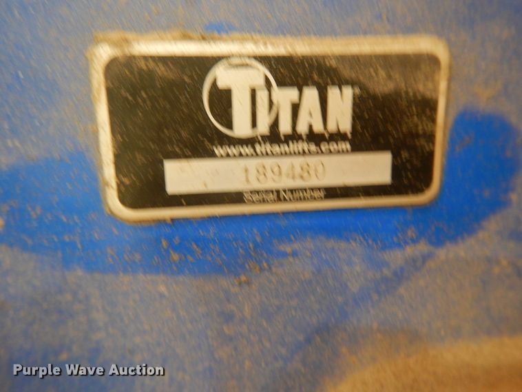 image for item DG7789 Titan two post automotive lift