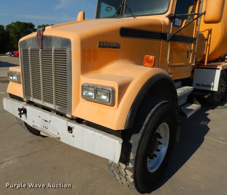 image for item DG7823 2002 Kenworth W900  ready mix truck