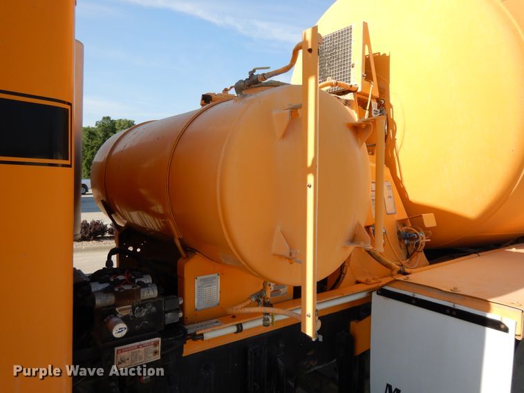 image for item DG7823 2002 Kenworth W900  ready mix truck