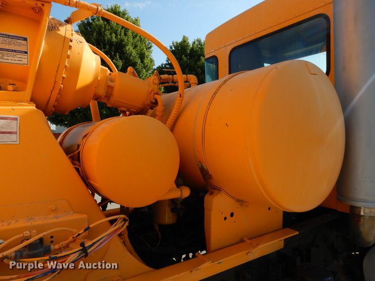 image for item DG7823 2002 Kenworth W900  ready mix truck