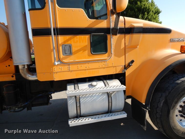 image for item DG7823 2002 Kenworth W900  ready mix truck