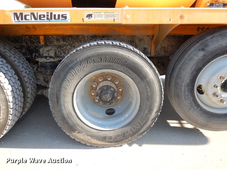 image for item DG7823 2002 Kenworth W900  ready mix truck