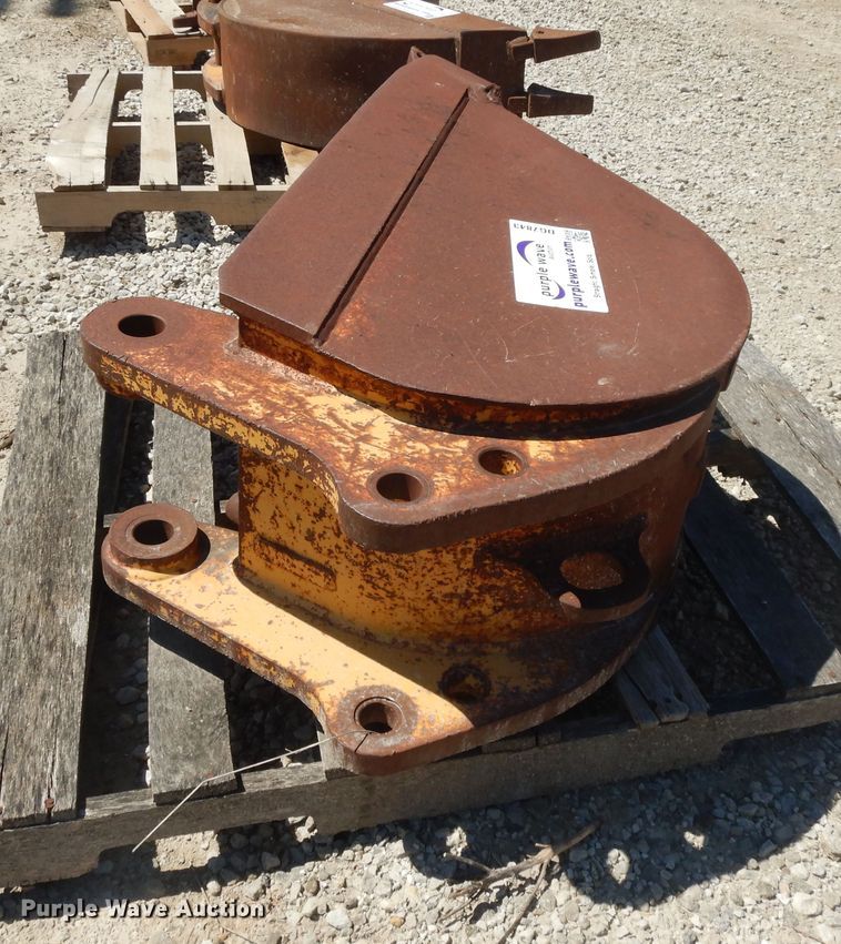 image for item DG7843 John Deere 310D backhoe bucket