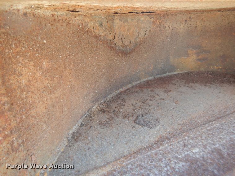 image for item DG7844 John Deere 310D backhoe bucket