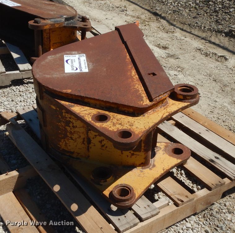 image for item DG7845 Caterpillar 416C backhoe bucket