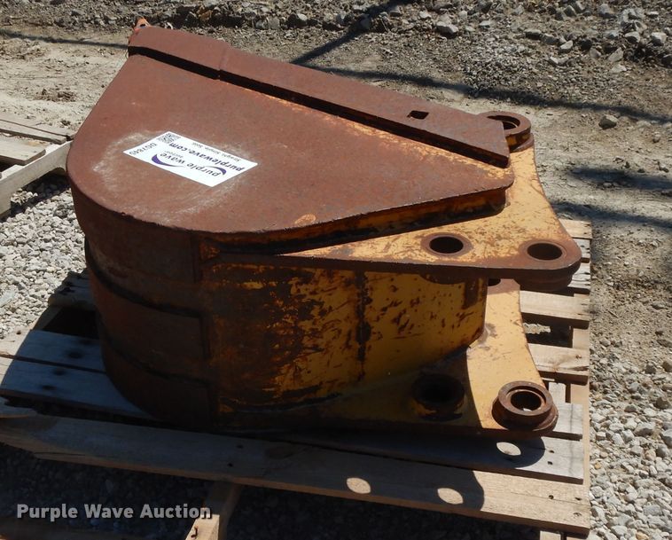image for item DG7845 Caterpillar 416C backhoe bucket