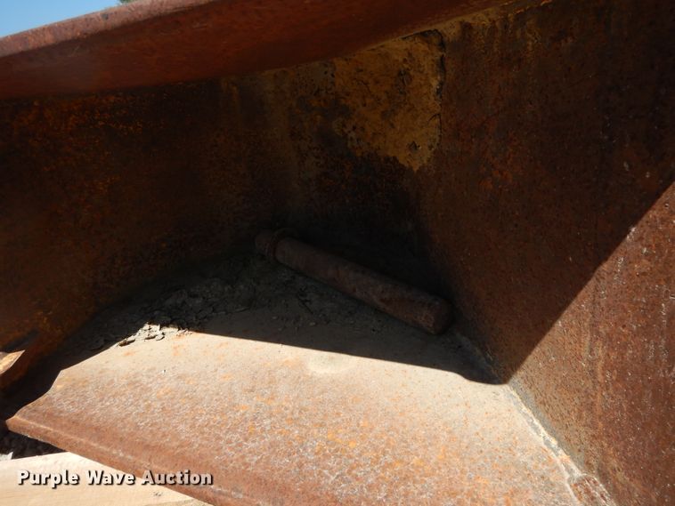 image for item DG7845 Caterpillar 416C backhoe bucket