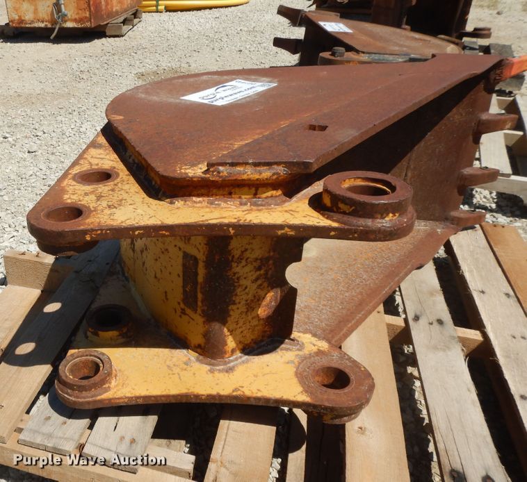 image for item DG7845 Caterpillar 416C backhoe bucket