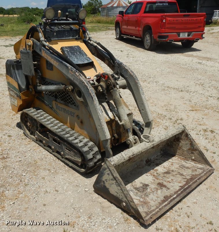 image for item DG7851 2012 Vermeer S650TX  compact utility loader