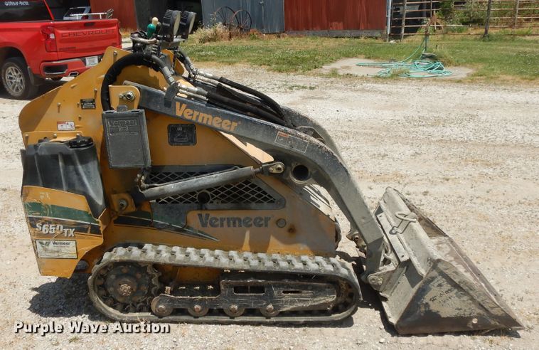 image for item DG7851 2012 Vermeer S650TX  compact utility loader