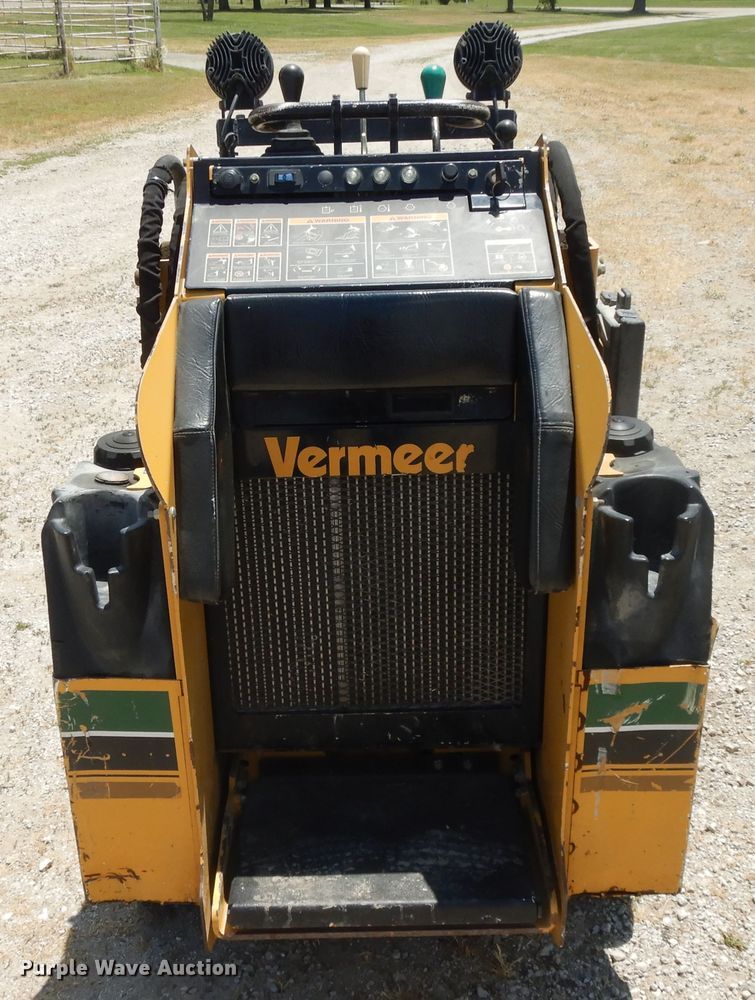 image for item DG7851 2012 Vermeer S650TX  compact utility loader