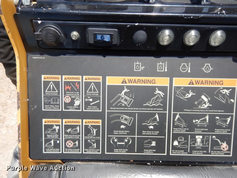 image for item DG7851 2012 Vermeer S650TX  compact utility loader