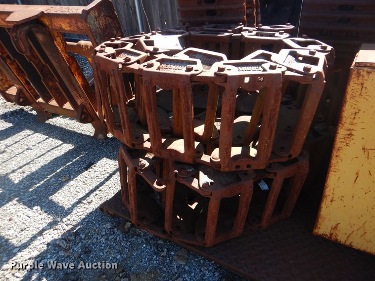 image for item DG8658 Grouser skid steer tracks