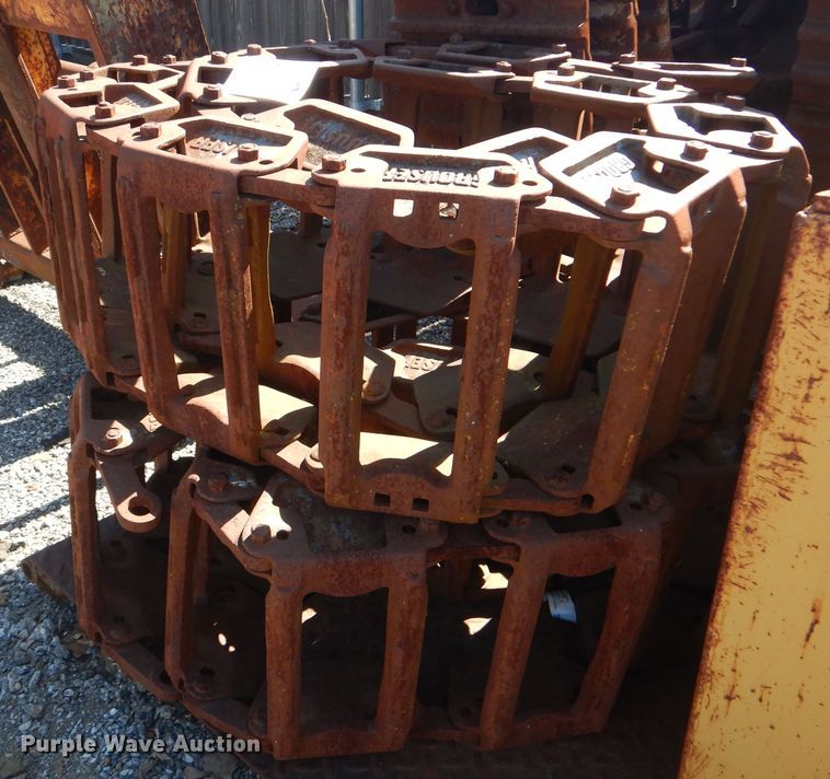 image for item DG8658 Grouser skid steer tracks