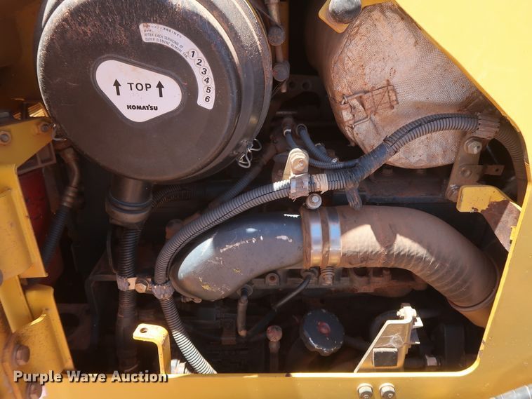 image for item DH0926 2010 Komatsu D39EX-22  dozer