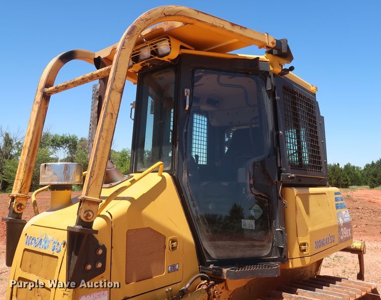 image for item DH0926 2010 Komatsu D39EX-22  dozer
