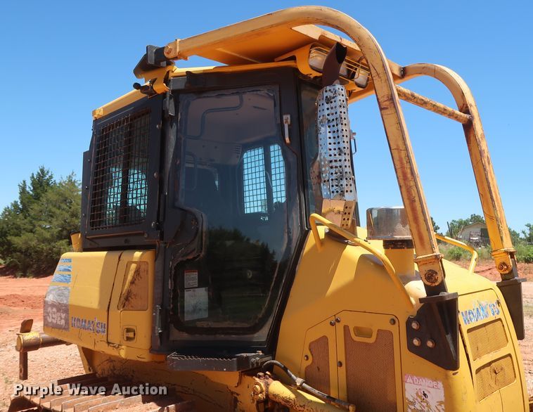 image for item DH0926 2010 Komatsu D39EX-22  dozer